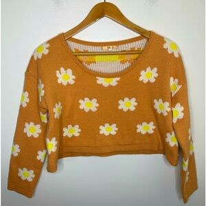 36 Point 5 Cropped Daisy Sweater Size Small Peach White And Yellow Long Sleeve